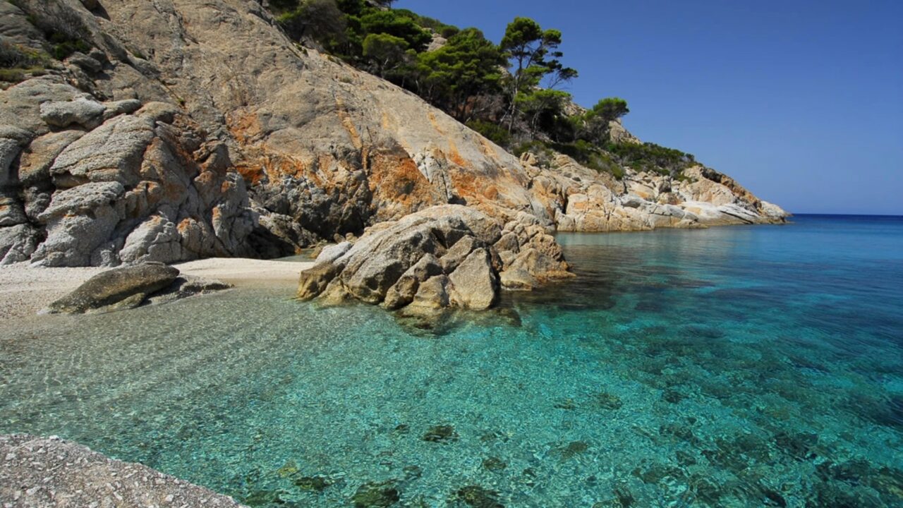 Isola di Montecristo escursione 2026 quando accedere Isola di Montecristo escursione 2026 quando accedere